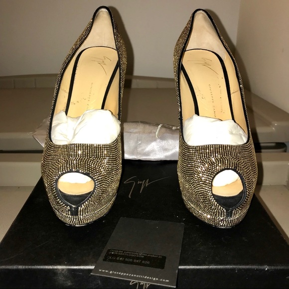 Giuseppe Zanotti Metallic Peep Toe Platform Heel - Picture 2 of 6